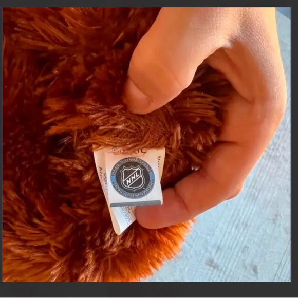 Authentic HABs 100th anniversary plush bear😍 - Picture 2 of 3